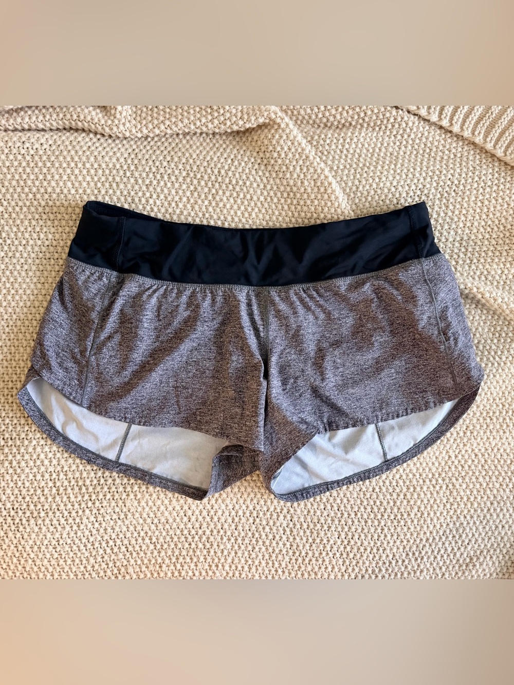 Lululemon Speed Up Short 2.5” 🖤